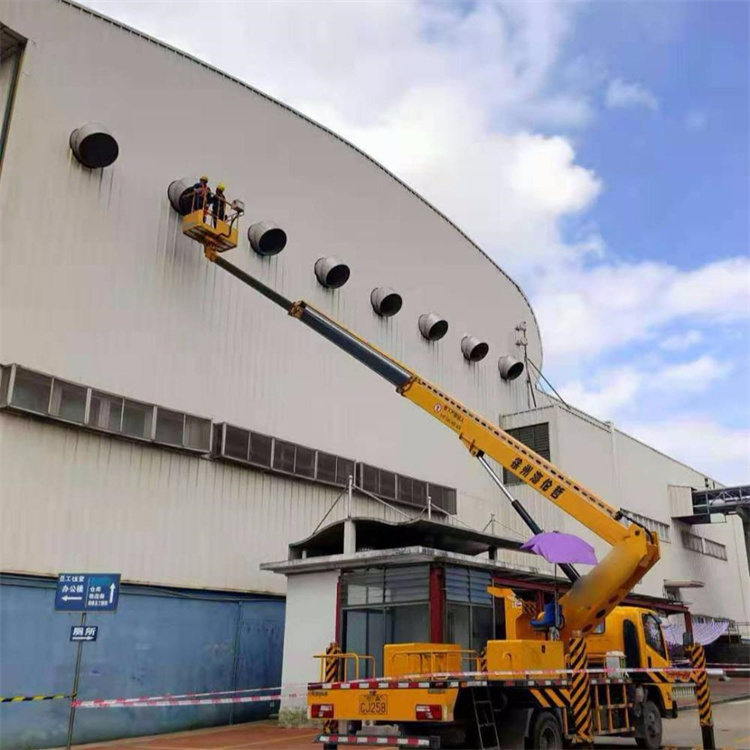 寿光高空作业车出租服务：专业广告牌安装解决方案