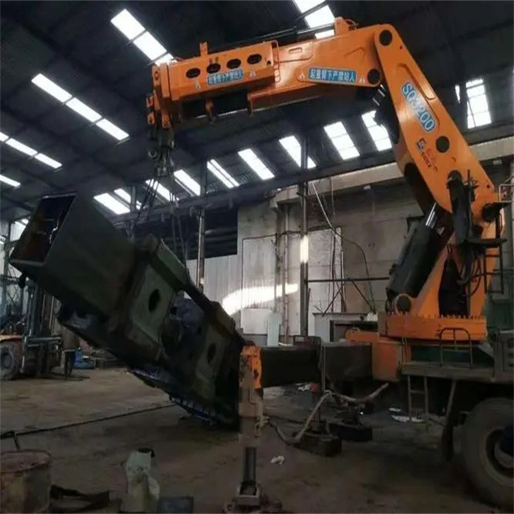 寿光130吨折臂吊车出租吊机租赁附近电话