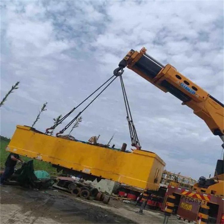 寿光随车吊吊集装箱怎么吊